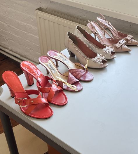 Vintage Pink & orange heels lineup for a pop of colour this autumn. Pair 1: Marco Tozzi size 37, pair 2: Pura Lopez size 38, pair 3: Dior size 39.5, pair 4 Jimmy choo size 38 All available online Vintage Jimmy Choo Heels, Dior Heels, Orange Heels, Jimmy Choo Heels, Dream Clothes, Pink Orange, Vintage Pink, Jimmy Choo, Pink And Orange