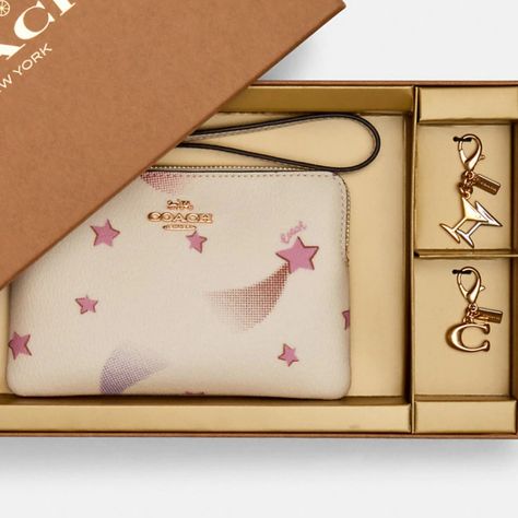 Brand New. Still Sealed In Plastic. I Opened Mine For Photos. Coach Boxed Wristlet Set. Wristlet Is A Cream/White With Pink Stars. Also Comes With Two Charms. Cute Wristlet Keychains, Pink Coach Wristlet, Denim Wristlet, Pink Wristlet, Card Purse, Cute Wallets, Coach Gift, Coach Gifts, Pretty Bags