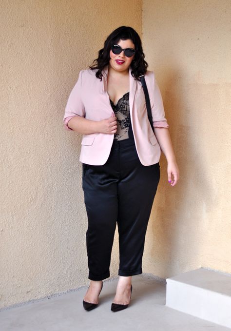 plus size suit Pink Blazers, Wardrobe Transformation, Pink Blazer Outfit, Suit Gown, Plus Size Suit, Light Pink Blazers, Plus Zise, Evening Suit, Casual Attire For Women