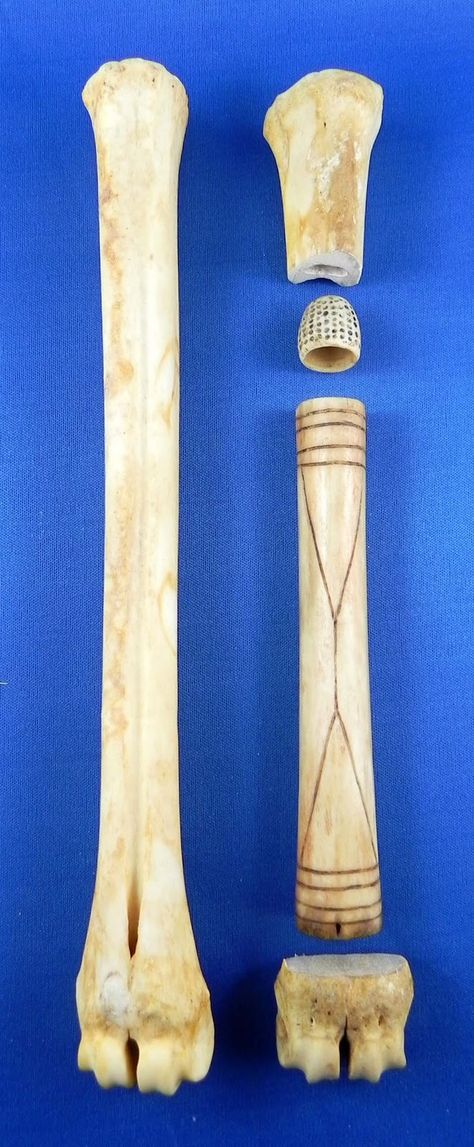 Bone Diy Crafts, Advanced Witchcraft, Bone Needle, Bone Tools, Bullet Casing Jewelry, Antler Crafts, Leg Bones, Powder Horn, Antler Jewelry