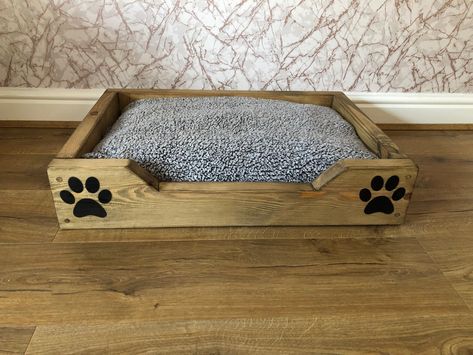 Wooden Dog, Money Life Hacks, Cots, Dog Beds, Oak Furniture, Oak Finish, Pet Beds, Pallet Furniture, Hand Built