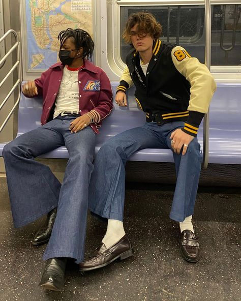 NOAH JEREMIAH weaver on Instagram: “Subway surfing” 70s Boys Fashion, Pose Ideas Winter, 70s Outfits Men, 90s Skater Fashion, Normcore Outfits, Underground Subway, Guys Fits, Boyfriend Outfit, 70s Outfits