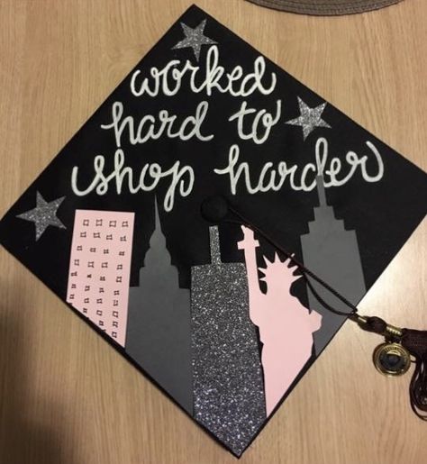 Unique Graduation Party Ideas, Graduation Display, Graduation Hat Designs, Creative Graduation Caps, Masters Degree Graduation, High School Pictures, Graduation Cap Ideas, College Grad Cap Ideas, Graduation Cap Decoration Diy