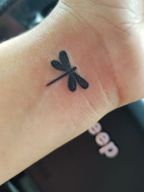 Dragon Fly Tattoo Small Simple, Small Dragonfly Tattoo, Dragonfly Tattoos, Turtle Tattoo Designs, Dragonfly Painting, Dragonfly Tattoo Design, Turtle Tattoo, Dragonfly Tattoo, Dainty Tattoos