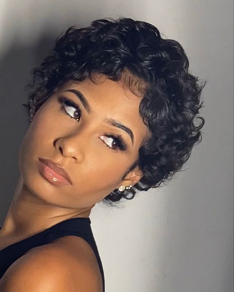 Short Hair Natural Curls Black Women, Curly Pixie Bob Haircut Black Women, Short Hair Curly Women, Black Curly Short Hairstyles, Short Haircuts For Women Curly Hair, Pixie Cut Black Women Curly, Low Cut Styles For Black Women, Curly Short Hair Black Women, Pineapple Bun Hairstyle