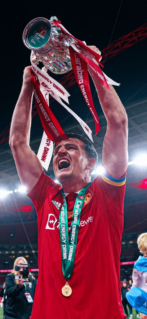 Manchester United Players 2024, Harry Maguire Wallpaper, Retro Games Wallpaper, Soccer Legends, Harry Maguire, Games Wallpaper, Manchester United Players, Cristiano Ronaldo Wallpapers, Football History