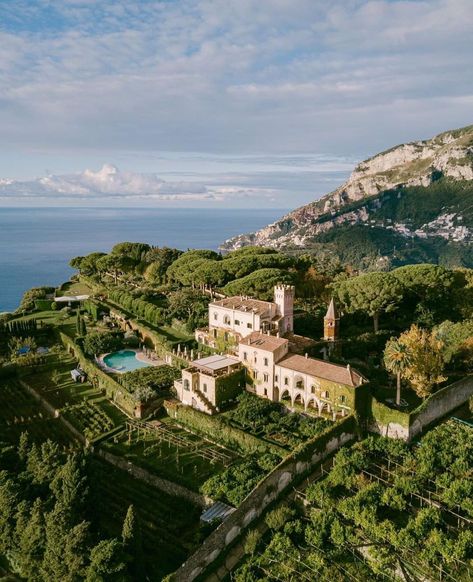 Majestic Places, Elopement Venues, Villa Cimbrone, Ravello Italy, Italy Villa, Getting Married In Italy, Villa Wedding, Amalfi Coast Italy, Hotel Villa