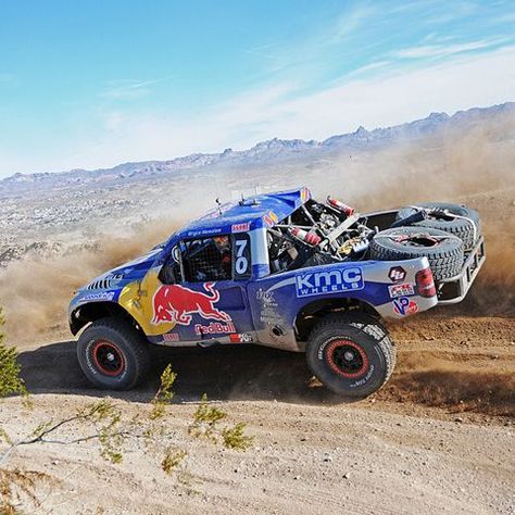 Red Bull trophy truck Pajero Off Road, Afternoon Drive, Baja Truck, Trophy Truck, Duramax Diesel, Funny Sports, Off Road Racing, Nice Picture, Off Roading