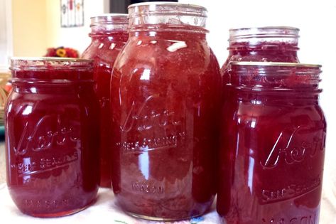 Zucchini Jam | The Hands-full Life Zucchini Jam, Canning Zucchini, Canned Zucchini, Zucchini Relish, Canning Jam Recipes, Zucchini Recipes Dessert, Canning Fruit, Home Canning Recipes, Jam Recipes Homemade