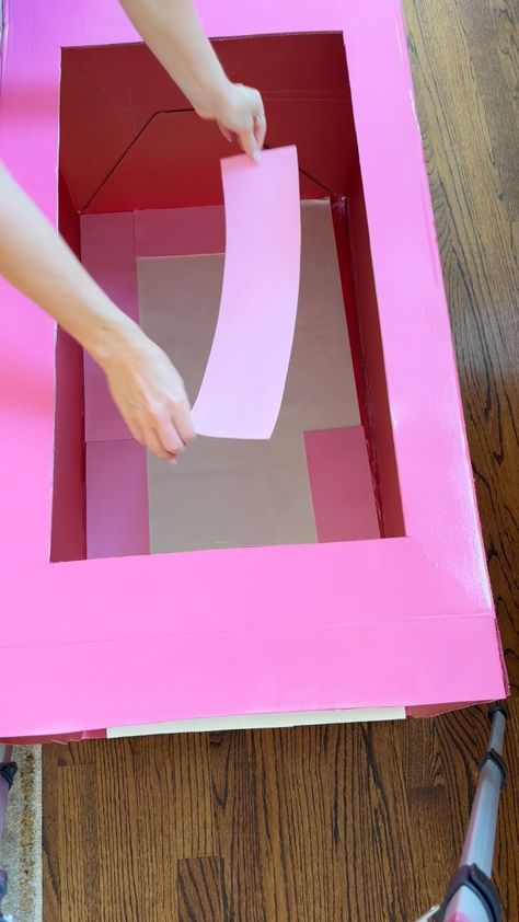 Create background for Barbie box costume Diy Barbie Box Costume, Barbie In Box Halloween Costume, Diy Barbie Box Adult Size, Diy Barbie In A Box Costume, Lifesize Barbie Box Photo Booths Diy, Barbie Box Costume, Boxing Halloween Costume, Life Size Barbie, Friend Costumes