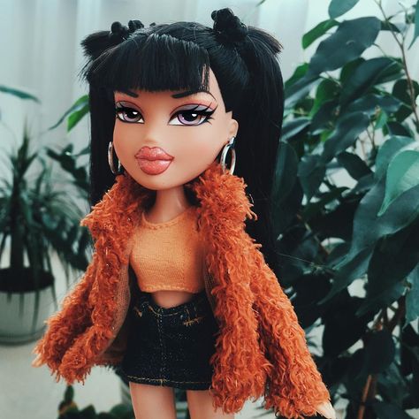 •Tags• #bratz #bratzdoll #bratzphoto #bratzphotography #bratzgallery #doll #dollphoto #dollworld #dollstagram #dollphotography #dollgallery… Bratz Doll Halloween Costume, Yasmin Bratz, Jade Bratz, Bratz Doll Makeup, Bratz Halloween Costume, Black Bratz Doll, Bratz Doll Outfits, Куклы American Girl, Doll Halloween Costume