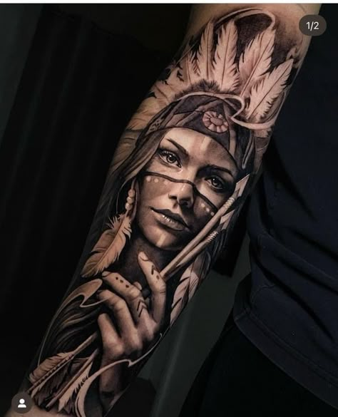 Tattoo Indien, Indian Women Tattoo, Native Indian Tattoos, Indian Girl Tattoos, Native American Tattoo Designs, Indian Tattoo Design, Headdress Tattoo, Realism Tattoos, American Indian Tattoos