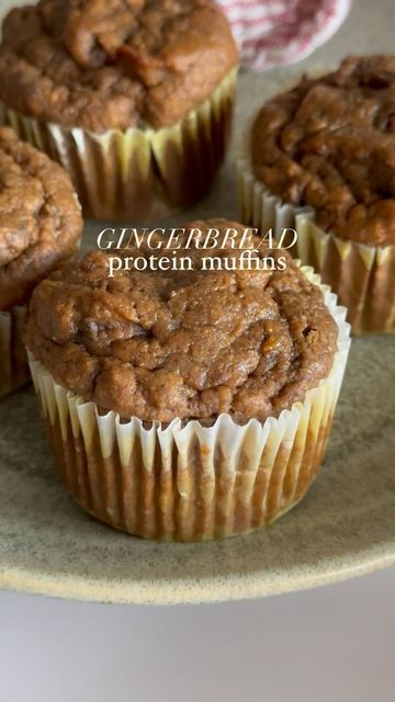 Sarah Schwalm on Instagram: "GINGERBREAD PROTEIN MUFFINS Muffins do and will forever hold a special place in my heart. That love is DOUBLED when they pack a little extra protein punch thanks to @sproutliving pure clean pea protein 🤤 this is a dreamy, fluffy muffin and is packed with gingerbread spices and zero refined sugars! A little bit of @artisananaturals gingerbread pecan butter gives these muffins the perfect dense and moist texture, and lends the perfect festive spices! #recipe details Ingredients: -1.5 cup oat flour -1/4 cup ground flax -1/2 cup @sproutliving pea protein powder -2 tsp baking powder _1 tsp baking soda -1 tsp Ginger -1/4 tsp nutmeg -1.5 cup mashed banana -1/2 cup pumpkin purée -2 pastured eggs -1/4 cup @artisananaturals gingerbread pecan butter -1 tbsp molas Pea Protein Powder Recipes, Gingerbread Protein, Pecan Butter, Pea Protein Powder, Extra Protein, Oat Muffins, Protein Muffins, Protein Powder Recipes, Gluten Free Muffins