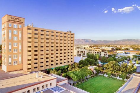 12 Cool Boutique Hotels in Albuquerque, New Mexico – Wandering Wheatleys Sandia Mountains Albuquerque, Sandia Mountains, Best Boutique Hotels, Albuquerque New Mexico, Spa Tub, Casino Resort, Free Hotel, Boutique Hotels, Bar Lounge