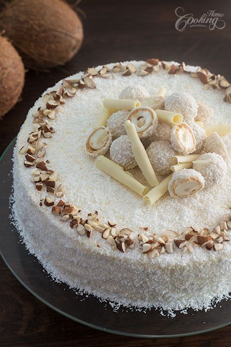 Raffaello Cake Recipe, Raffaello Cake, Almond Coconut Cake, Coconut Cake Recipe, Coconut Frosting, Flower Cakes, Winter Cake, Coconut Recipes, Almond Cakes