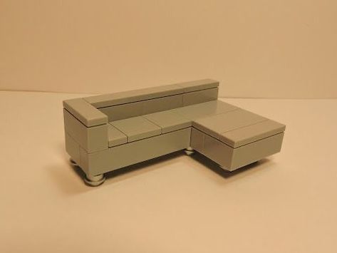 Simple Lego Ideas, Lego Creative Ideas, Lego Couch, Lego Basic, Friends Lego, Minecraft Lego, Lego House Ideas, Lego Furniture, Lego Challenge