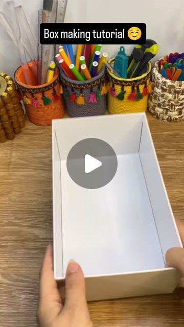 Useful Things To Make Out Of Cardboard, Homemade Boxes Diy, Paper Box Making, Diy Hamper Box Ideas, Candy Gift Box Ideas, Diy Boite Cadeau, Diy Box Decorating Ideas, Box Recycle Ideas, Diy Boxes For Gifts