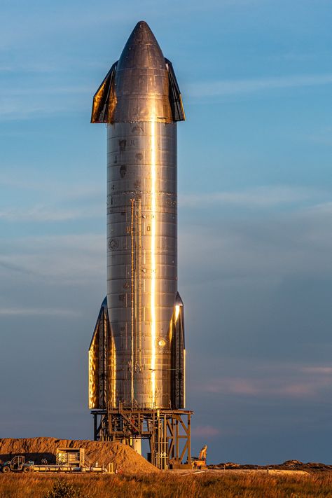 Spacex Starship, Falcon Heavy, Space X, Space Explorer, Mission To Mars, Blue Origin, Aerospace Engineering, Space Photos, Space Nasa