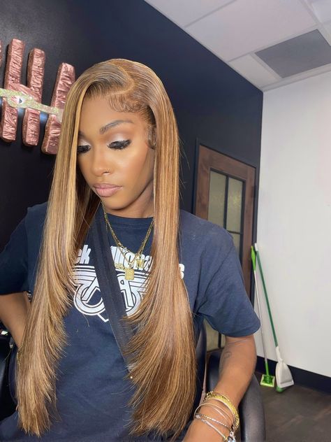 Honey Blonde Lace Front Wigs, Layered Wig, Layer Cut, Aliexpress Hair, Straight Wigs, Wigs Synthetic, Weave Styles, Blonde Lace Front Wigs, Hair Laid