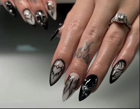 Holloween Nails, Coffin Nails Matte, Gothic Nails, Goth Nails, Edgy Nails, Simple Acrylic Nails, Nails Only, Glam Nails, Funky Nails