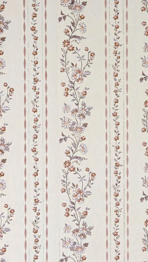 Lena Tapestry Anthropologie, Grandma Wallpaper Aesthetic, Vintage Wallpaper Floral, Antique Floral Wallpaper, Vintage House Wallpaper, Vintage Looking Wallpaper, Grandma Wallpaper Iphone, Grandma Aesthetic Wallpaper, Grandma Background