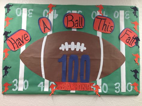 Football Bulletin board for our school's 100th season. Fall Football Bulletin Board Ideas, Football Bulletin Board Ideas, Testing Bulletin Boards, Football Bulletin Boards, Fall Classroom Door, Super Bowl Decorations, Sports Theme Classroom, Bullentin Boards, Ra Boards