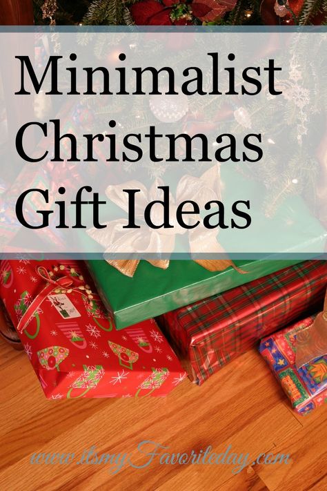 Minimalist Christmas gift ideas are so hard. This post has some great ideas, I really want to simplify the holidays and this was perfect to get those ideas flowing. Make sure to read this one or at least repin for later. Simplify Christmas, College Girl Gifts, Diy Christmas Gifts For Family, Valentines Gift Tags, Valentines Printables Free, Christmas Gift List, Minimalist Christmas, Minimalist Gifts, Happy Birthday Quotes