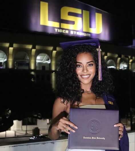 Lsu Graduation Pictures, Lsu Aesthetic, Senior Year Portraits, Lsu Graduation, Graduation Meme, Lsu College, Graduation Board, Grad 2023, Masters Graduation