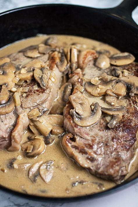 New York Strip Steaks and Creamy Mushroom Sauce In Cast Iron Skillet Steak Diane Sauce, Diane Sauce, Steak Diane Recipe, Easy Steak Dinner, Steak Dinner Recipes, Steak Diane, Restaurant Steak, Leftover Steak, Best Beef Recipes