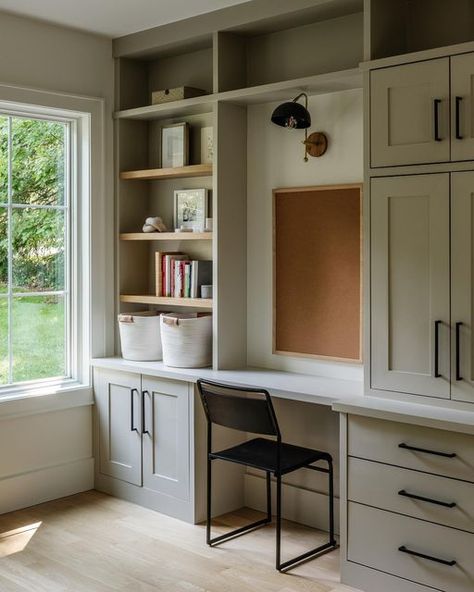 MIF Design And Construction on Instagram: "Fun kids play space from #projectlightandbright custom built in desks with a mix of closed and open storage. Functional & beautiful 📷 @lindapordonphotography" Built In Desk For Small Space, Built In Desk With Closed Storage, Walk In Closet With Desk Built Ins, Functional Loft Space, Kids Playroom Desks, Built In Shelves Desk Office, Built In Office In Bedroom, Study Room Built Ins, Functional Built Ins