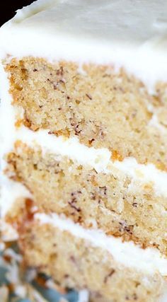 Best Banana Cake Recipe, The Best Banana Cake, Best Banana Cake, Banana Nut Cake, Banana Walnut Cake, Zucchini Cakes Recipe, Creamy Frosting, Cake Banana, Slice Of Cake