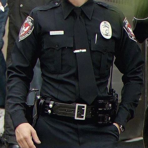 Officer Aesthetic Men, Undercover Detective Aesthetic, Police Officers Aesthetic, Cop Boyfriend Aesthetic, Police Man Aesthetic, Fbi Agent Aesthetic Male, Cops Aesthetic, Nypd Aesthetic, Undercover Spy Aesthetic