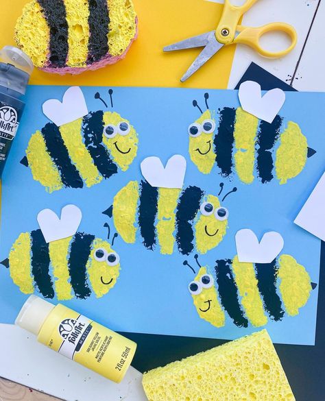 Kids Craft and Learning Page su Instagram: "Fork Printed Chick Craft 🐥 follow @abcdeelearning for more kids ideas" Chick Craft, Letter D Crafts, Bee Crafts For Kids, Letter Collage, May Crafts, Bee Activities, Crafts For Preschoolers, Insect Crafts, English Activities For Kids