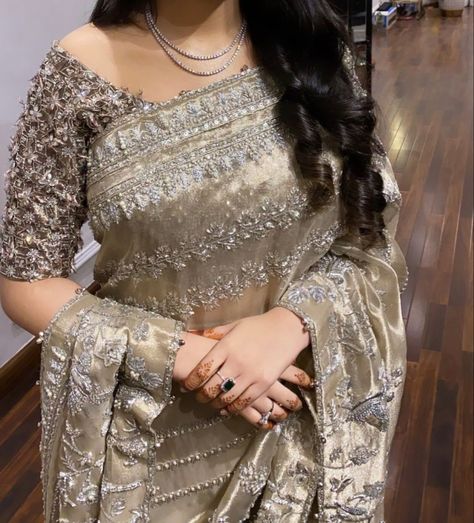 Bridal Designer Saree, Silver Designer Saree, Reception Saree Look, Blouse Designs Wedding, Sarees Design, Sarees Party Wear, Engagement Saree, Reception Saree, Saree Ideas