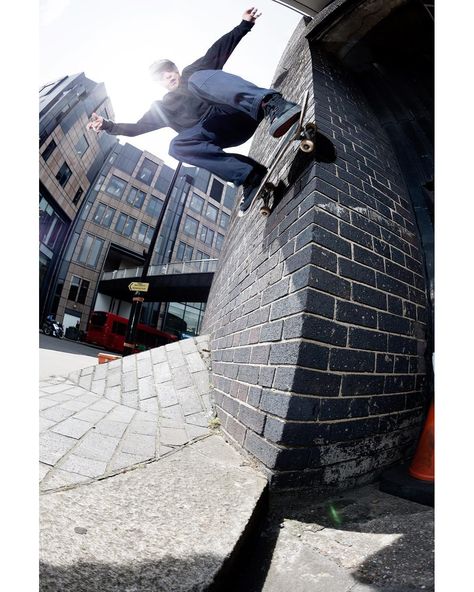 jamie_foy, wallride, #Barbican. � Jamie Foy, Skateboard Pics, Skateboard Pictures, Skateboard Photography, Skate Shop, Skateboarding, Skateboard, Photography