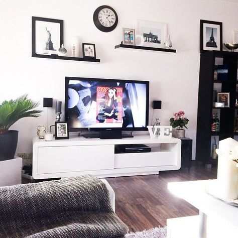 Shelves Above Tv, Above Tv Decor, Shelf Above Tv, Decor Above Tv, Decor Around Tv, Ruang Tv, Decorating Room, Flat Screen Tv, Tv Wall Decor