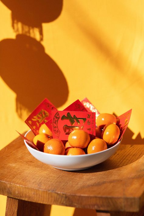 Mandarin Orange Centerpiece, New Year Food Table, Chinese New Year Product Photography, Lunar New Year Photoshoot, Chinese New Year Aesthetic, Lunar New Year Aesthetic, Chinese New Year Photography, Chinese New Year Desserts, New Year Props