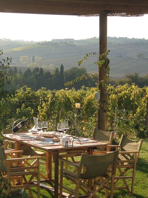 Villa in Tuscany - La Valiana | Lunch in the vineyard. | Flickr Melanie Harlow, Tuscany House, Vineyard House, Tuscany Villa, Under The Tuscan Sun, Italian Villa, Italy Aesthetic, Italian Summer, Northern Italy