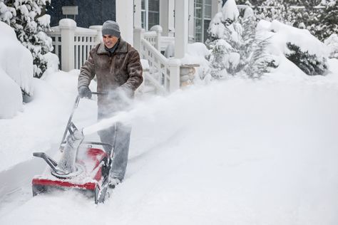 How Do You Unclog A Snow Blower? Electric Snow Shovel, Electric Snow Blower, Small Engine Repair, Driveway Patio, Farmers Almanac, Snow Blowers, Engine Repair, Snow Blower, Small Engine