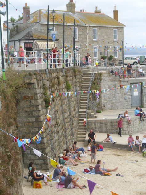 Mousehole Beach... Cornwall... Remembered the name of the restaurant - THE LOBSTER POT Scenario Ideas, Mousehole Cornwall, Beach Cornwall, Penzance Cornwall, Cornwall Coast, Scenic Pictures, Cornish Coast, British Seaside, Devon And Cornwall