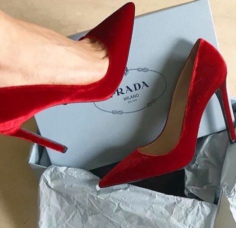 What Girls Want ✨ on Twitter: "Prada velvet pumps 👠… "