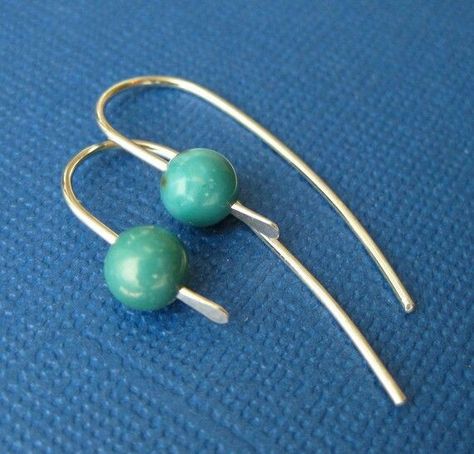 Handmade Earrings Ideas, Wire Jewelry Earrings, Lampwork Bead Jewelry, Exotic Jewelry, Earrings Ideas, Bijoux Fil Aluminium, Turquoise Hoops, Diy Wire Jewelry, Handmade Wire Jewelry