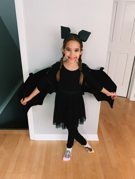 Bat Costume🦇 Black dress. Black leggings. Rhode Island Novelty Vampire Bat Plush Costume Wings and Bat Ears Headband Black from Amazon. Black Bat Costume, Vampire Bat Halloween Costume, Bat Costume Makeup Kids, Toddler Vampire Costume Girl, Kids Vampire Costume Girl, Diy Bat Costume For Women, Diy Bat Costume Kids, Diy Vampire Costume Kids, Vampire Costumes For Kids