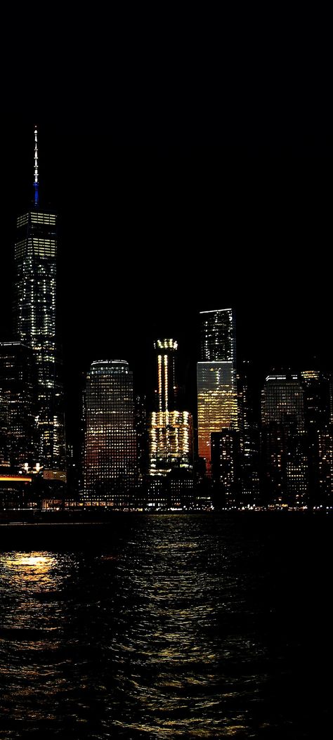 New York Wallpaper Night, City Night Wallpaper Aesthetic, Escapism Wallpaper, Nyc Night Wallpaper, Wallpaper Backgrounds City, Wallpaper Ipad Dark, Facebook Wallpaper, Nyc Night, New York Wallpaper