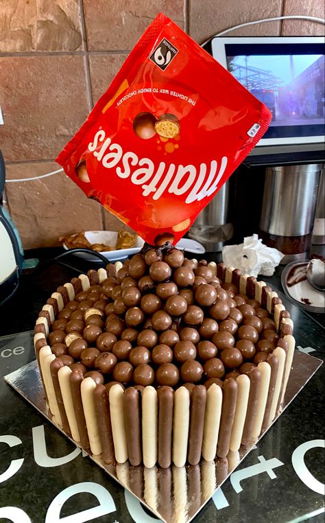 Chocolate cake, chocolate fingers, maltesers ( the two maltesers annoy me too) Maltesers Cake, Chocolate Fingers, Maltesers Chocolate, Malteser Cake, Anklet Tattoos, 40th Birthday Cakes, Birthday Cake Chocolate, Celebration Cake, Cake Chocolate