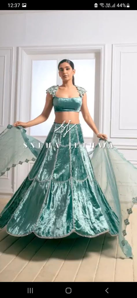 Velvet Half Saree, Modest Blouse Designs For Lehenga, Welwet Lehenga Design, Velvet Blouse Lehenga, Latest Lehenga Designs 2020, Velvet Lehenga Blouse, Velvet Lehenga Designs, Chickenkari Lehenga, Lengha Designs