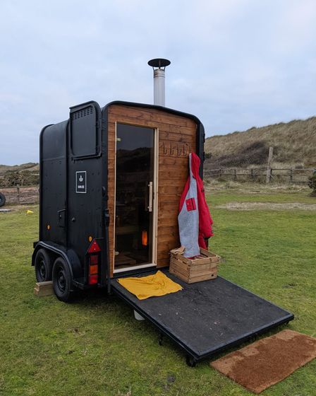 Diss man starts mobile sauna business in a horse box | Eastern Daily Press Mobile Sauna Projects, Mobile Sauna Ideas, Horse Trailer Sauna, Sauna Trailer, Sauna Business, Trailer Sauna, Sauna Wood Stove, Backyard Sauna, Benefits Of Sauna