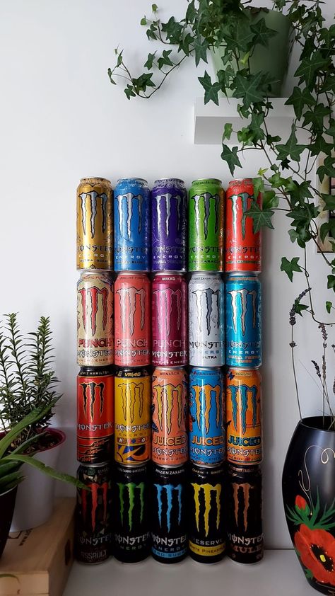 ^^ Monster Cans Diy, Bullet Journel, Monster Crafts, Monster Energy Drink, Gaming Room Setup, Sherlock Funny, Monster Can, Energy Drink, Room Setup