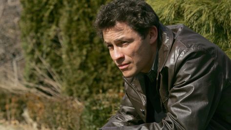 Officer James "Jimmy" McNulty played by Dominic West on The Wire | HBO Jimmy Mcnulty, The Wire Hbo, Dominic West, Hbo Series, Holy Water, The Wire, Best Tv Shows, Best Tv, Favorite Person