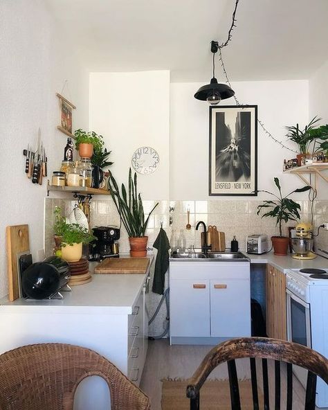 Modern Small Kitchen Design Ideas, Modern Small Kitchen Design, Small Kitchen Ideas On A Budget, Small Kitchen Design Ideas, Small Kitchen Design, French Apartment, Small Kitchen Ideas, Kitchen Design Ideas, Apartment Kitchen